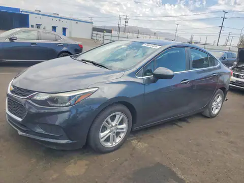 1G1BE5SM6J7217254 — 2018 Chevrolet Cruze, Боковая часть (Side), фото до ремонта