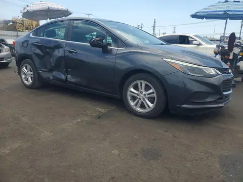 1G1BE5SM6J7217254 — 2018 Chevrolet Cruze, фото 4 с аукциона Copart 14.10.2026, Боковая часть