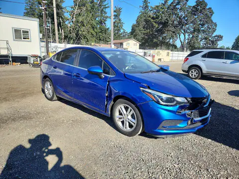 1G1BE5SM6J7128087 — 2018 Chevrolet Cruze, фото 4 с аукциона Copart 29.09.2026, Передняя часть