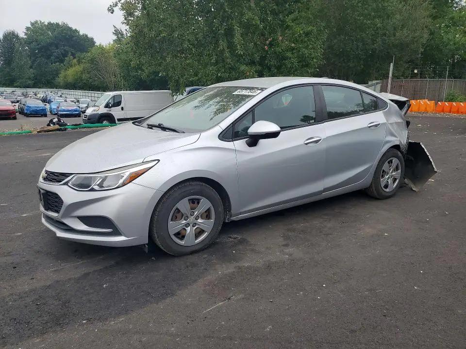 1G1BC5SMXJ7145139 Chevrolet Cruze 2018 — повреждение Задняя часть, фото до ремонта