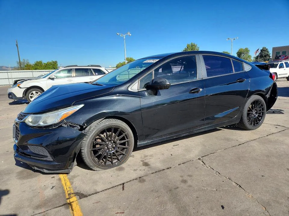 2018 Chevrolet Cruze VIN 1G1BC5SM6J7124854 фото 1
