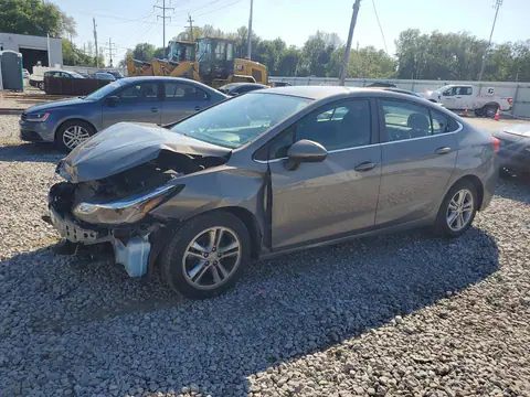 1G1BE5SM8J7125692 — 2018 Chevrolet Cruze, Передняя часть (Front End), фото до ремонта