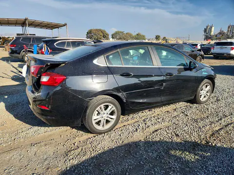 2018 Chevrolet Cruze VIN 1G1BE5SM7J7232569 фото 3