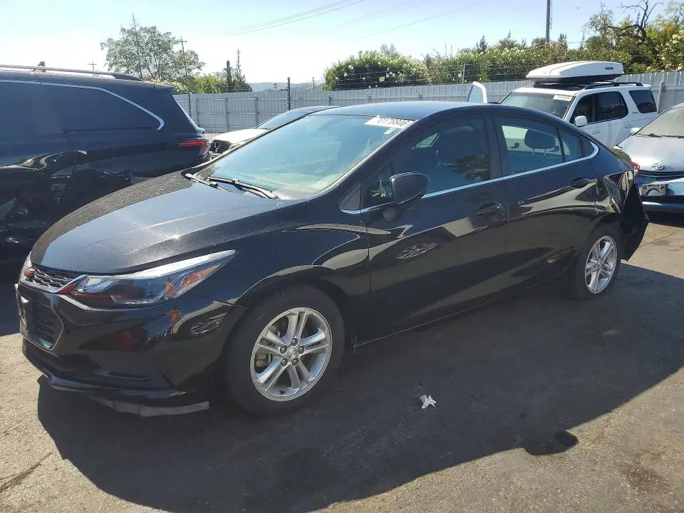 1G1BE5SM7J7179419 Chevrolet Cruze 2018 — повреждение Задняя часть, фото до ремонта