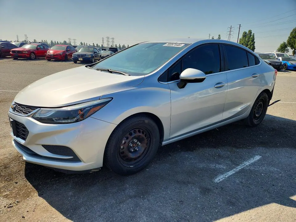 2018 Chevrolet Cruze VIN 1G1BE5SM4J7228432 фото 1