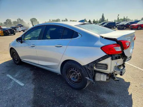 2018 Chevrolet Cruze VIN 1G1BE5SM4J7228432 фото 2