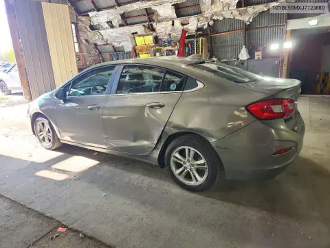 2018 Chevrolet Cruze Lt VIN 1G1BE5SMXJ7123880 фото 2