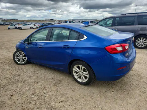 2019 Chevrolet Cruze VIN 1G1BE5SM7K7138015 фото 2
