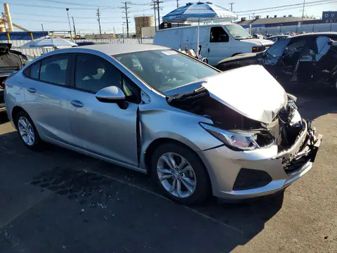 1G1BC5SM3K7120374 — 2019 Chevrolet Cruze, фото 4 с аукциона Copart 30.09.2026, Передняя часть