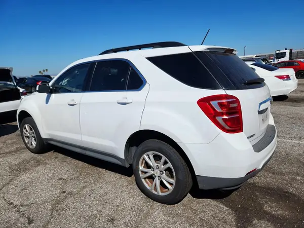 2GNALCEK9H1599592 — 2017 Chevrolet Equinox, фото 2 с аукциона Copart, Боковая часть