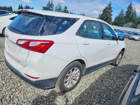 2018 Chevrolet Equinox VIN 3GNAXREV0JL318544 фото 3