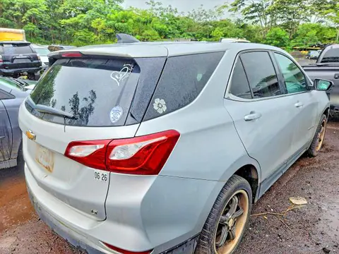 2018 Chevrolet Equinox VIN 2GNAXJEV8J6246496 фото 3