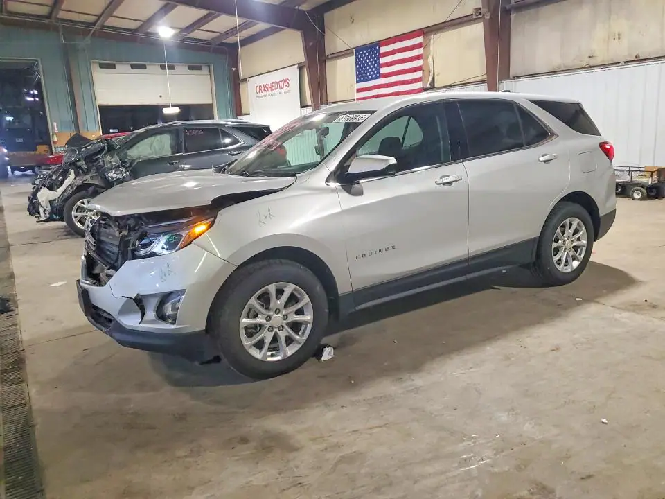 2GNAXJEV3J6126153 Chevrolet Equinox 2018 — повреждение Передняя часть, фото до ремонта