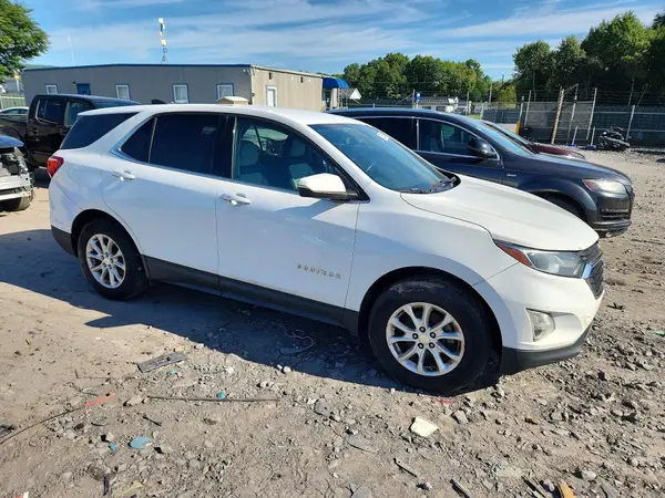 3GNAXUEU0JS555776 — 2018 Chevrolet Equinox, фото 4 с аукциона Copart, Естественный износ