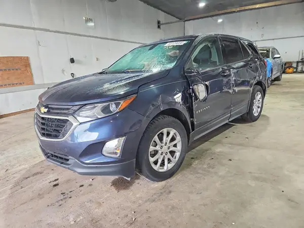 3GNAXJEV2JL347674 — 2018 Chevrolet Equinox, Боковая часть (Side), фото до ремонта
