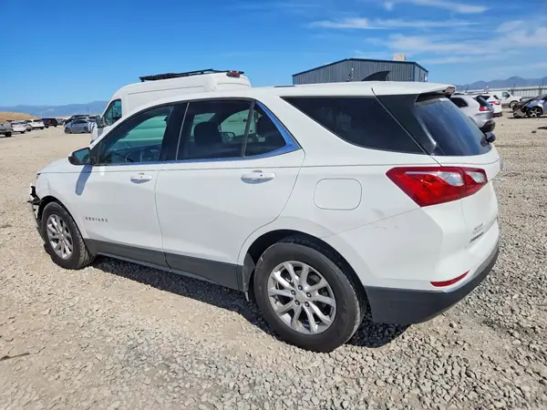 3GNAXJEV1JS571444 — 2018 Chevrolet Equinox, фото 2 с аукциона Copart, Передняя часть