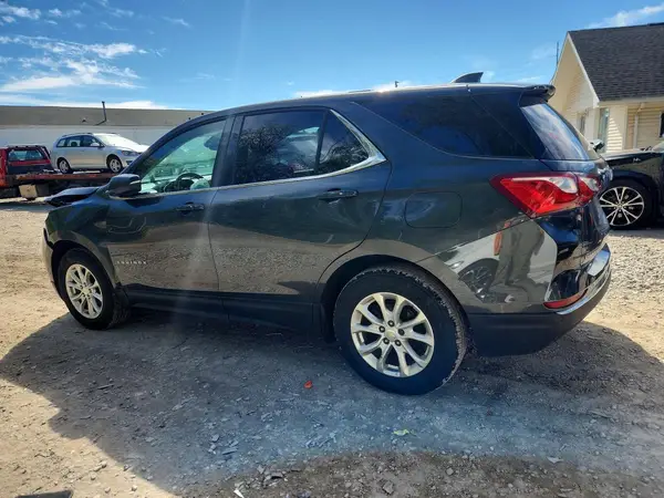 2GNAXSEVXJ6322306 — 2018 Chevrolet Equinox, фото 2 с аукциона Copart, Передняя часть