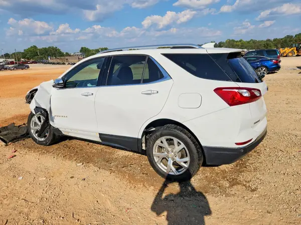 2GNAXMEV1J6188197 — 2018 Chevrolet Equinox, фото 2 с аукциона Copart, Передняя часть