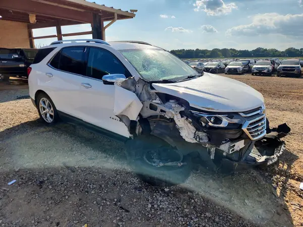 2GNAXMEV1J6188197 — 2018 Chevrolet Equinox, фото 4 с аукциона Copart, Передняя часть
