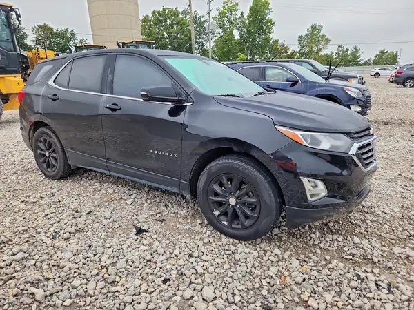 2GNAXSEV2J6340492 — 2018 Chevrolet Equinox, фото 4 с аукциона Copart, Передняя часть