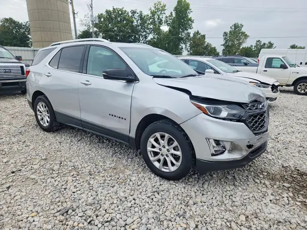 2GNAXSEV4J6274897 — 2018 Chevrolet Equinox, фото 4 с аукциона Copart, Передняя часть