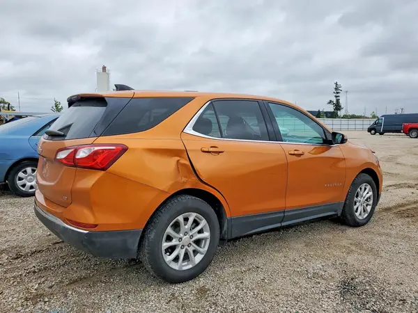 2GNAXJEV8J6277893 — 2018 Chevrolet Equinox, фото 3 с аукциона Copart, Боковая часть