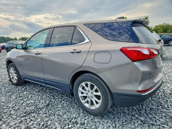 3GNAXJEV1JL115258 — 2018 Chevrolet Equinox, фото 2 с аукциона Copart, Передняя часть