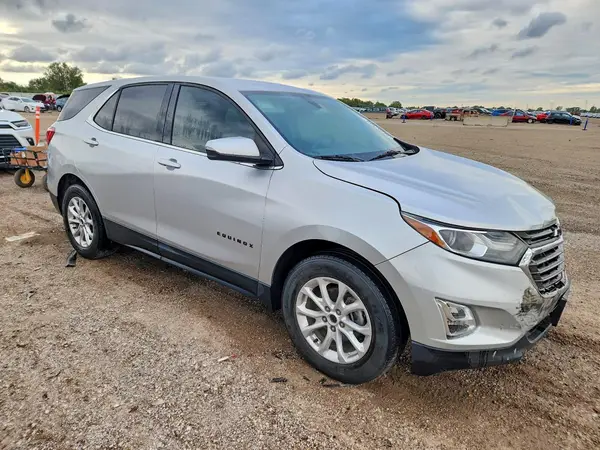 3GNAXJEV4JS620443 — 2018 Chevrolet Equinox, фото 4 с аукциона Copart, Передняя часть