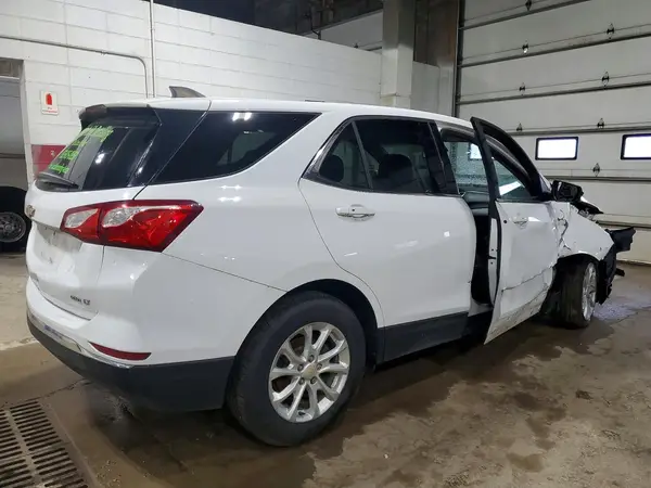 2GNAXSEV0J6309094 — 2018 Chevrolet Equinox, фото 3 с аукциона Copart 15.10.2026, Передняя часть