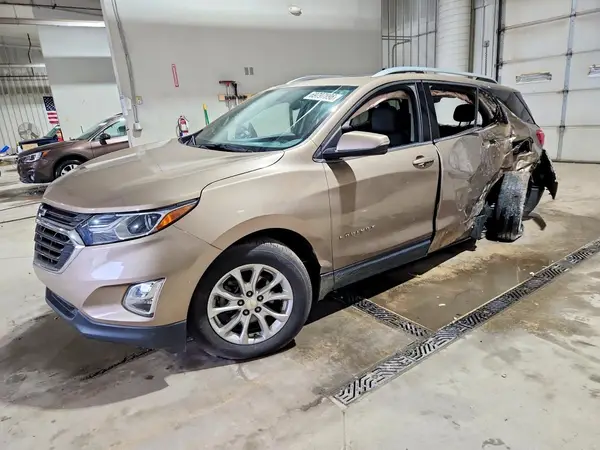 2GNAXSEV2J6221972 — 2018 Chevrolet Equinox, Задняя часть (Rear End), фото до ремонта