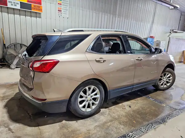 2GNAXSEV2J6221972 — 2018 Chevrolet Equinox, фото 3 с аукциона Copart 12.10.2026, Задняя часть