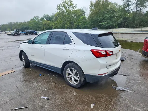 2GNAXTEX4J6215159 — 2018 Chevrolet Equinox, фото 2 с аукциона Copart, Передняя часть