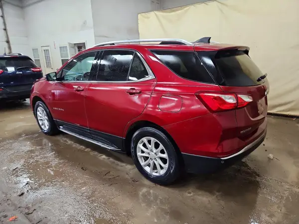 2GNAXSEV1J6254221 — 2018 Chevrolet Equinox, фото 2 с аукциона Copart, Град