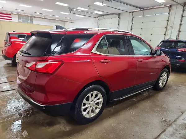 2GNAXSEV1J6254221 — 2018 Chevrolet Equinox, фото 3 с аукциона Copart, Град