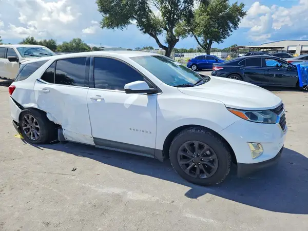 2GNAXJEV2J6190359 — 2018 Chevrolet Equinox, фото 4 с аукциона Copart 08.10.2026, Боковая часть