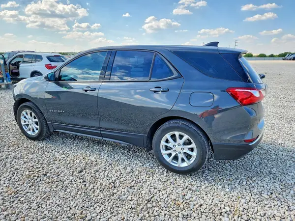 2GNAXHEV9J6109852 — 2018 Chevrolet Equinox, фото 2 с аукциона Copart 08.10.2026, Передняя часть