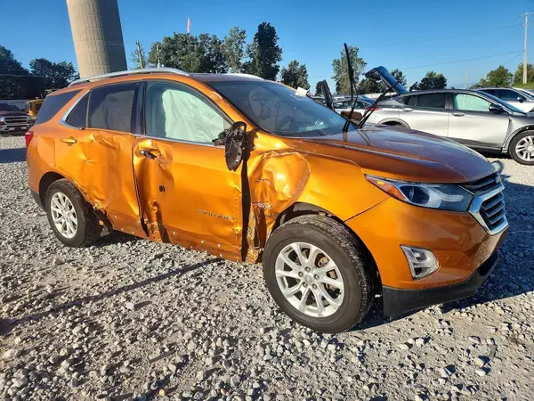 2GNAXSEV4J6102658 — 2018 Chevrolet Equinox, фото 4 с аукциона Copart, Боковая часть
