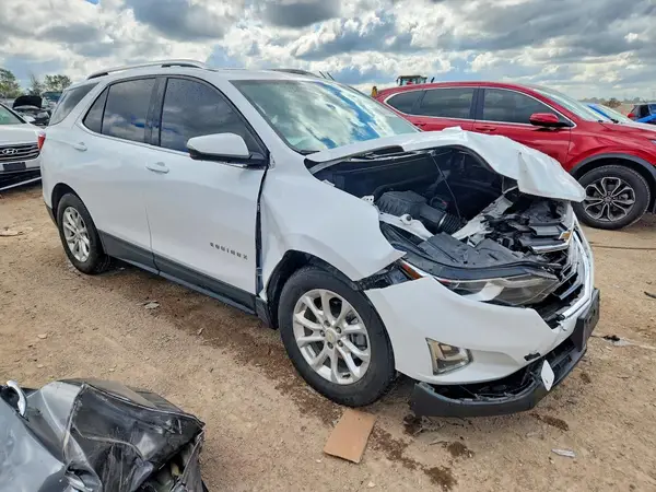 2GNAXJEV7J6250121 — 2018 Chevrolet Equinox, фото 4 с аукциона Copart, Передняя часть
