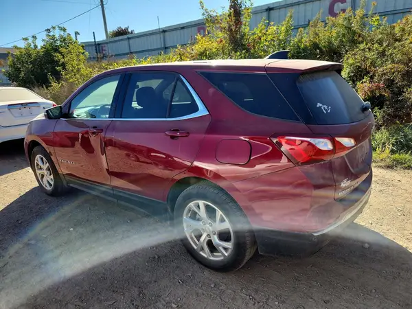 3GNAXKEX4JS504487 — 2018 Chevrolet Equinox, фото 2 с аукциона Copart, Передняя часть
