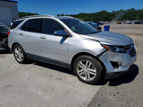 2GNAXWEX4J6201540 — 2018 Chevrolet Equinox, фото 4 с аукциона Copart, Передняя часть