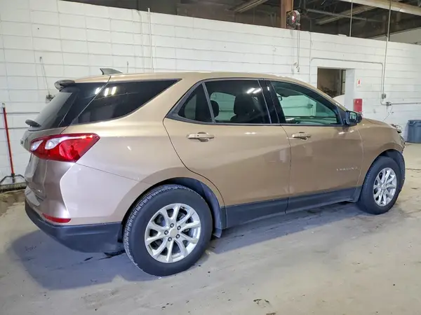 2GNAXSEV4K6281544 — 2019 Chevrolet Equinox, фото 3 с аукциона Copart, Передняя часть