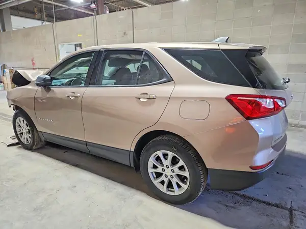 2GNAXHEV2K6152303 — 2019 Chevrolet Equinox, фото 2 с аукциона Copart, Передняя часть