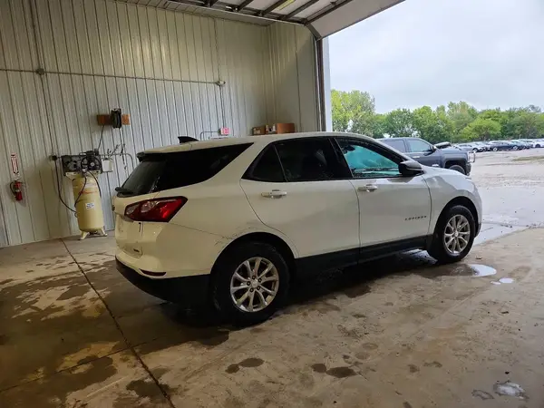 3GNAXSEV5KS560910 — 2019 Chevrolet Equinox, фото 3 с аукциона Copart, Задняя часть