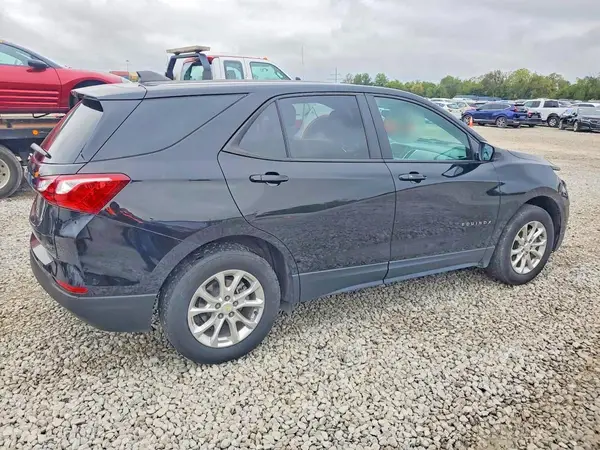 2GNAXSEV9M6145512 — 2021 Chevrolet Equinox, фото 3 с аукциона Copart, Передняя часть