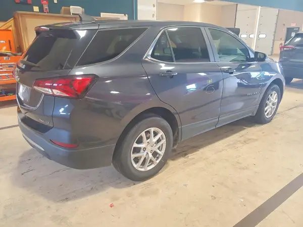 2GNAXUEV3N6145874 — 2022 Chevrolet Equinox, фото 3 с аукциона Copart, Боковая часть