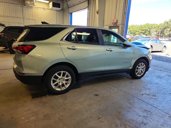 2022 CHEVROLET EQUINOX VIN 2GNAXUEVXN6124195 фото 3