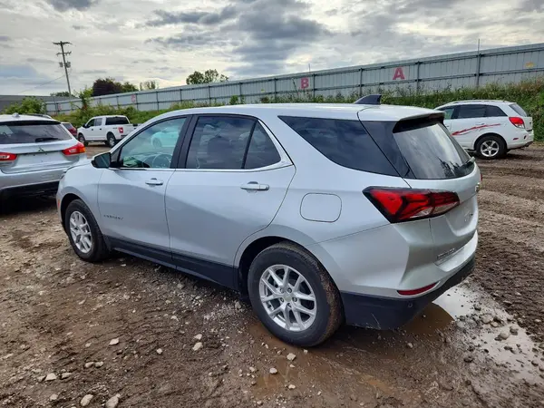 3GNAXKEV2NL230057 — 2022 Chevrolet Equinox, фото 2 с аукциона Copart, Задняя часть