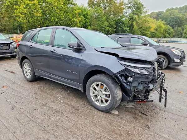 3GNAXSEV7NS207685 — 2022 Chevrolet Equinox, фото 4 с аукциона Copart, Передняя часть