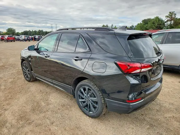 2GNAXMEV5N6132592 — 2022 Chevrolet Equinox, фото 2 с аукциона Copart, Передняя часть