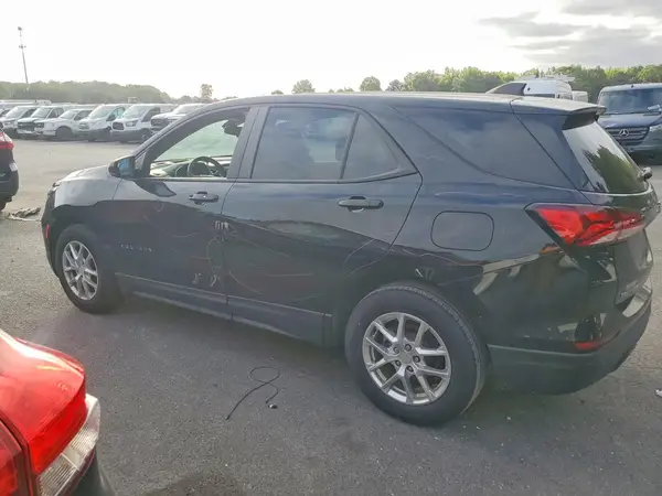 2GNAXHEVXN6118470 — 2022 Chevrolet Equinox, фото 2 с аукциона Copart, Передняя часть